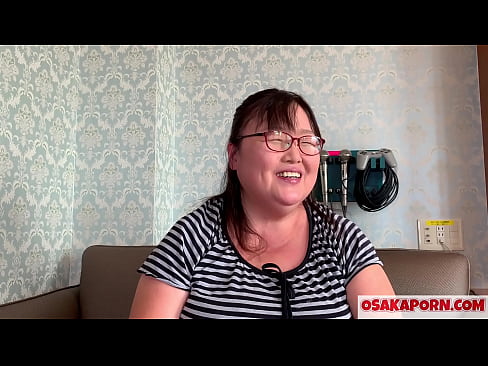 ❤️ Fat Japanese mom a 'sealltainn a h-mòr tits agus a' còrdadh ri feise dèideag. Tha màthair Àisianach 51-bliadhna a’ bruidhinn mun eòlas gnèitheasach aice. Yukiko 1 OSAKAPORN milf reamhar Porn cruaidh  leinn  ️❤